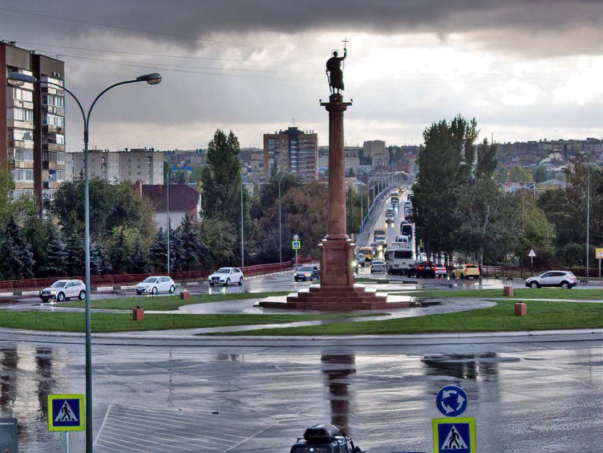 В Камышине СМИ гадают, почему 8 ноября отменили крестный ход в память о святом покровителе города Димитрии Солунском - власти молчат