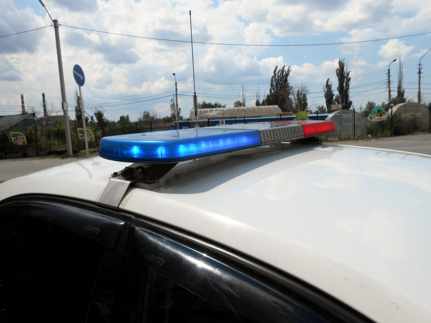 Злоумышленники убедили пенсионерку проверить купюры на подлинность...