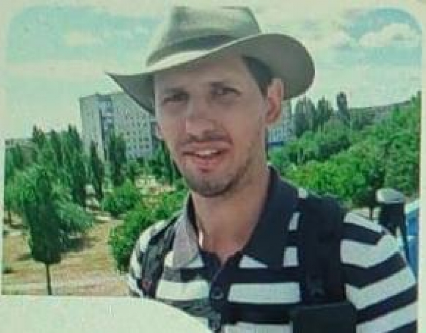 Камышин сегодня, 3 июля, посетил «кофеман"-путешественник, обожающий «американо» с лимоном и продвигающий «рукопожатия» для сближения регионов