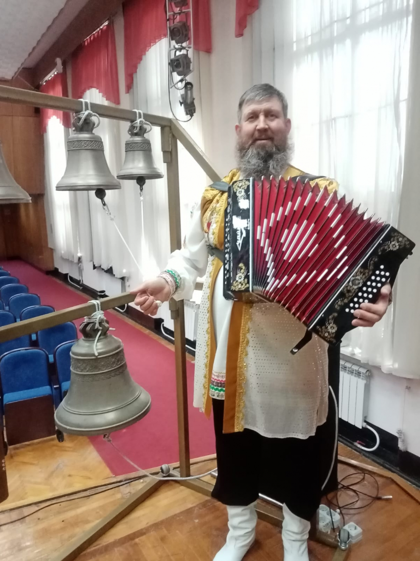 Увлеченного камышанина Федора Кузнецова наградили за сохранение культуры