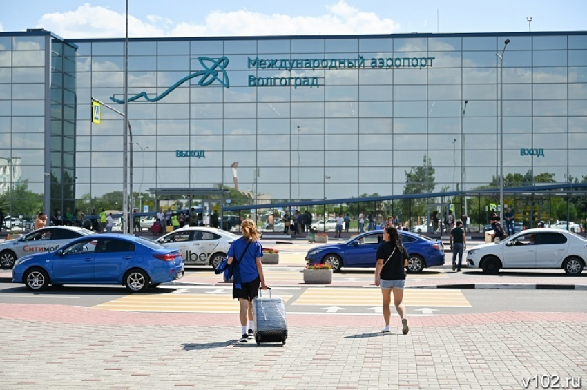 В Волгограде продолжают «тормозить» самолеты в Москву