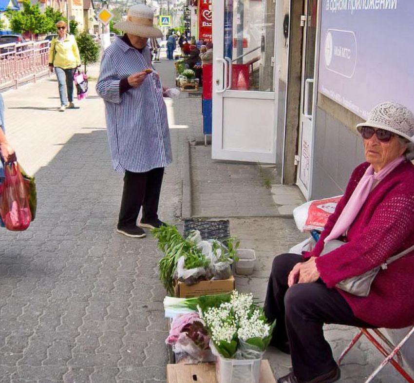 Прелестные ландыши из Красной книги продают на центральных улицах Камышина