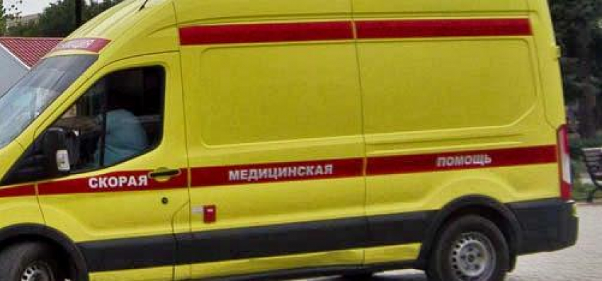 На трассе между Камышином и Волгоградом столкнулись «Лада» и «Ямаха": двое пострадавших попали к хирургам