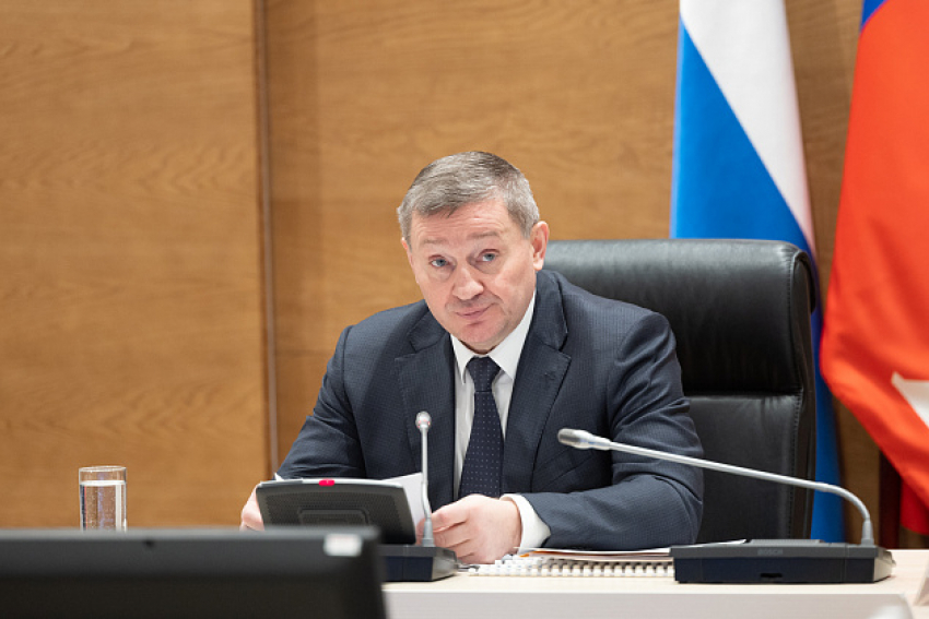 Андрей Бочаров проводит заседание по вопросам обеспечения безопасности в праздничный период