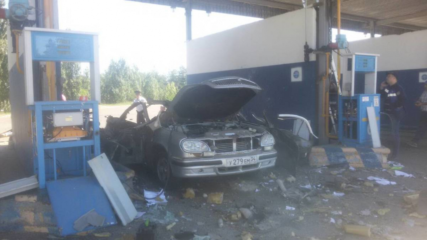 В Камышине чудом обошлось без жертв при взрые газового баллона в автомобиле на заправке