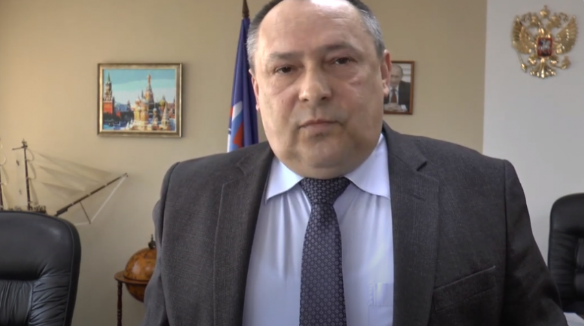 Стало известно, какие фокусы с увольнением-возвращением «своего человека» сотворил глава муниципалитета в Волгоградской области г-н Пономарев