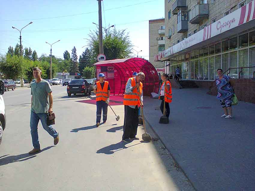 Председатель  административной комиссии Камышина Светлана Новицкая лично обратилась к горожанам с требованием убрать мусор под угрозой штрафов