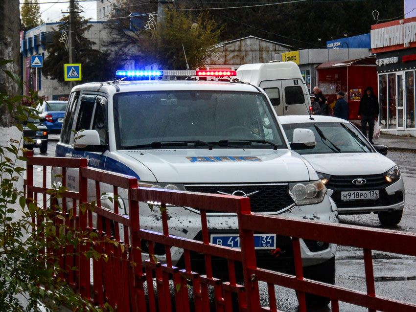 Камышинские полицейские пресекли попытку передачи мошенникам 10 миллионов рублей