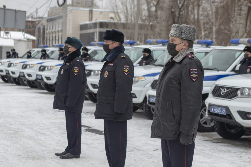 Автопарк камышинской полиции пополнился новыми машинами хорошей проходимости