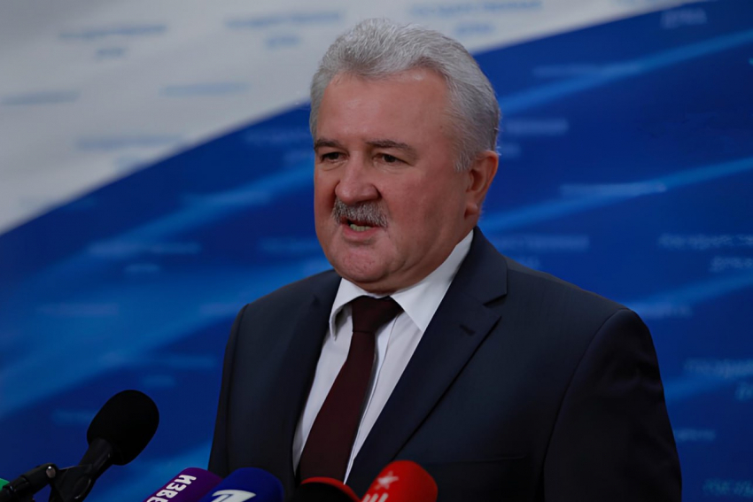Полтора миллиона в месяц и 51 миллион на счетах: на что живет главный транспортный лоббист Волгоградской области, претендент на новый мандат Госдумы
