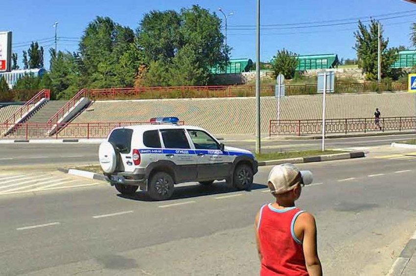 Двум молодым камышинским негодяям, промышлявшим грабежами, может грозить до 7 лет тюрьмы