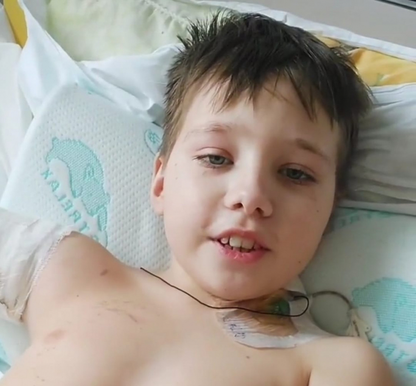 Без руки и ног: как проходит восстановление 10-летнего мальчика спустя месяц после ДТП с волгоградским автобусом, - «Блокнот Волгограда"