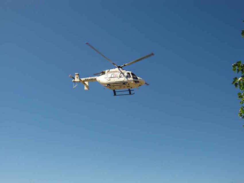 В Котово срочно вылетел медицинский вертолет за маленькой девочкой, проглотившей рублевую  монету