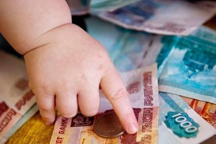 В Камышине, нуждающимся в поддержке семьям, повысили выплаты 
