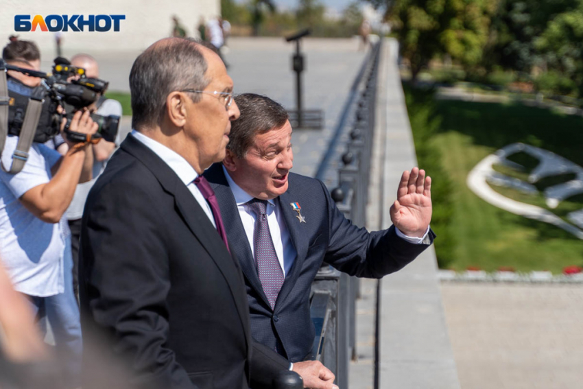 «Победа будет за Вами!»: в Волгограде Сергея Лаврова пообещали не подвести перед выборами в Госдуму, - «Блокнот Волгограда"