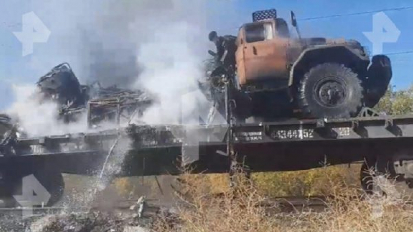 Пожарный поезд со станции Петров Вал Камышинского района ликвидировал возгорание на платформе военного эшелона