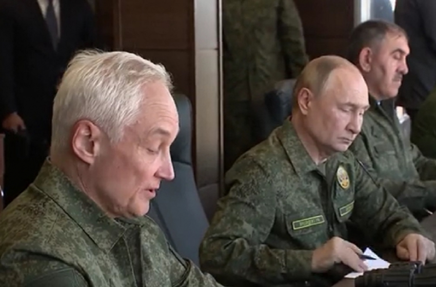 Гениальный ход Путина: такого в НАТО точно не ждали — таинственные фигуры на военных учениях напугали Лондон, - «Блокнот - Россия"