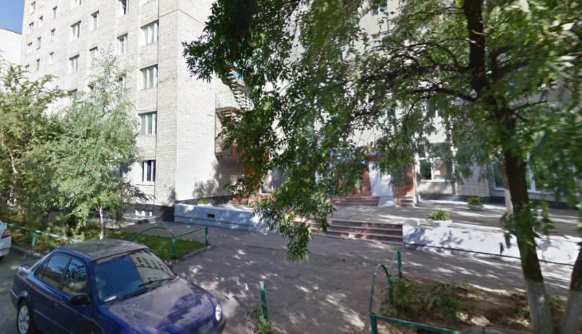 20-летний парень упал с крыши общежития ВолгГТУ