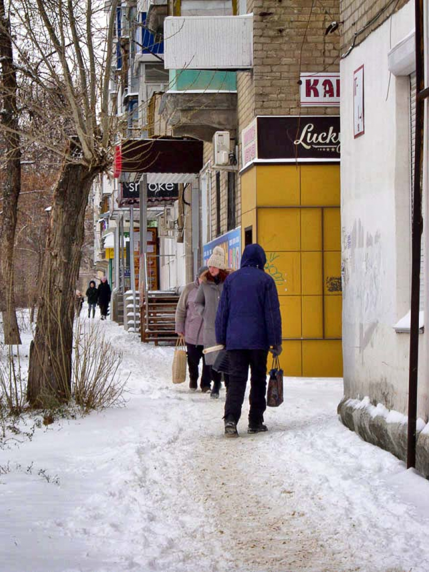 В Камышине энергетики предлагают посидеть без света завтра, 15 января, пяти многоквартирным домам