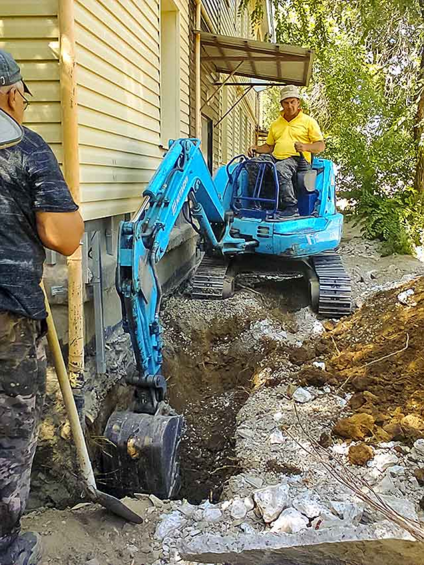 В Камышине дождался капитального ремонта старый дом на улице Текстильной