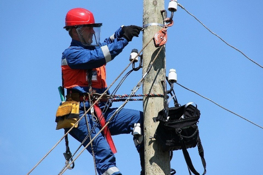 Администрация «заготовила» на завтра, 8 июля, широкое отключение электроэнергии в частном секторе Камышина