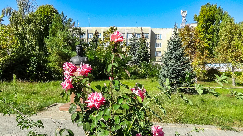 Администрация Станислава Зинченко вновь не сводит концы с концами и берет в кредит 80 миллионов