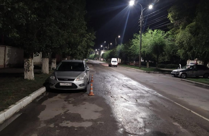 Полиция Камышина ищет сбежавшего с места ДТП водителя, протаранившего «Форд Фокус"