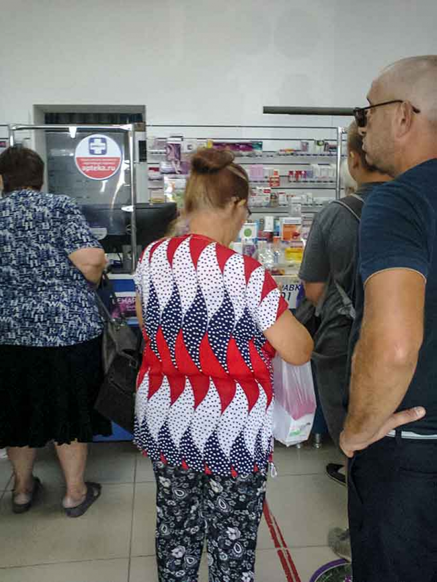 Нет причин для паники: жителей Волгоградской области просят не закупать лекарства впрок, - «Блокнот Волгограда"