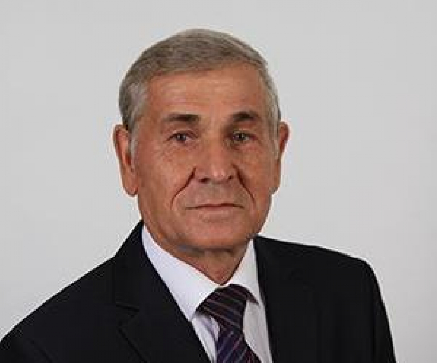 Камышане поздравляют с 75-летием экс-председателя городского спорткомитета Михаила Суслова