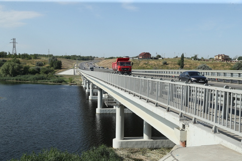 Мост через Ерзовку на трассе между Камышином и Волгоградом после капремонта открыт с сегодняшнего дня, 21 июля