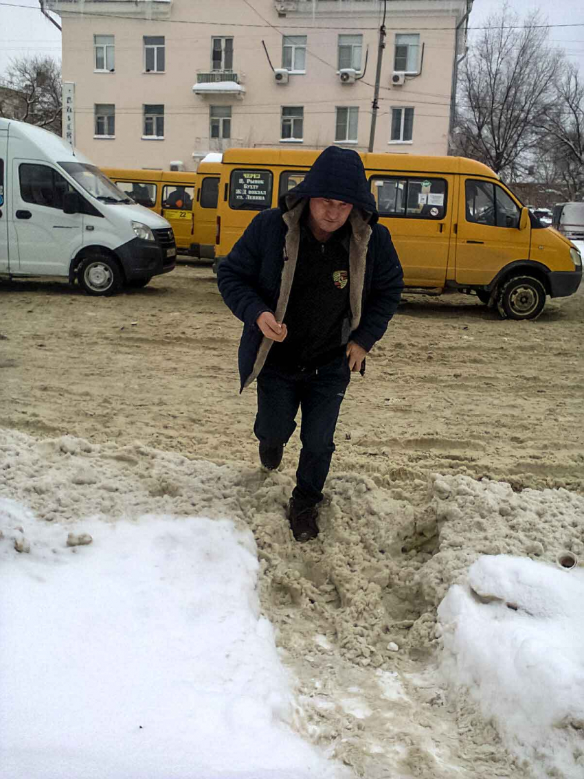 Жители Волгоградской области не готовы из своего кармана оплачивать выходные для чиновников