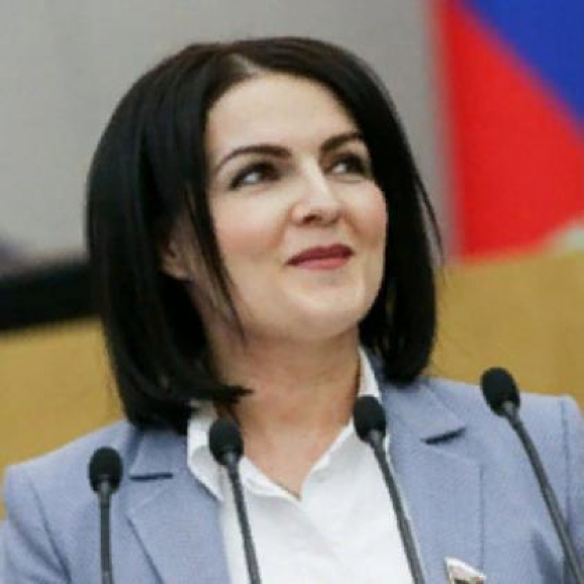 Депутат камышан в Госдуме Анна Кувычко стала прогуливать меньше заседаний