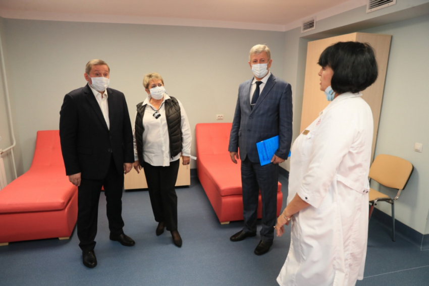 Губернатор пришел в женскую консультацию и упрекнул волгоградский медперсонал в недостатке этики, - «Блокнот Волгограда» (ВИДЕО)