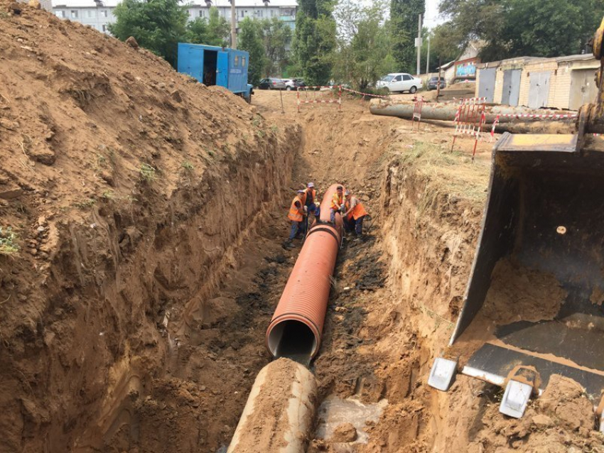 В Камышине заменили 3 километра труб канализации и водопровода 