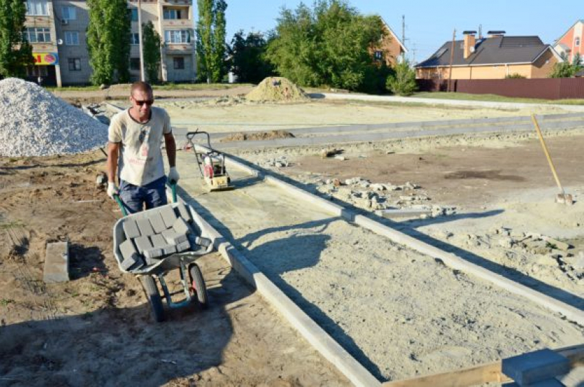 Три центральных усадьбы в Камышинском районе приблизятся к цивилизации благодаря областной программе благоустройства