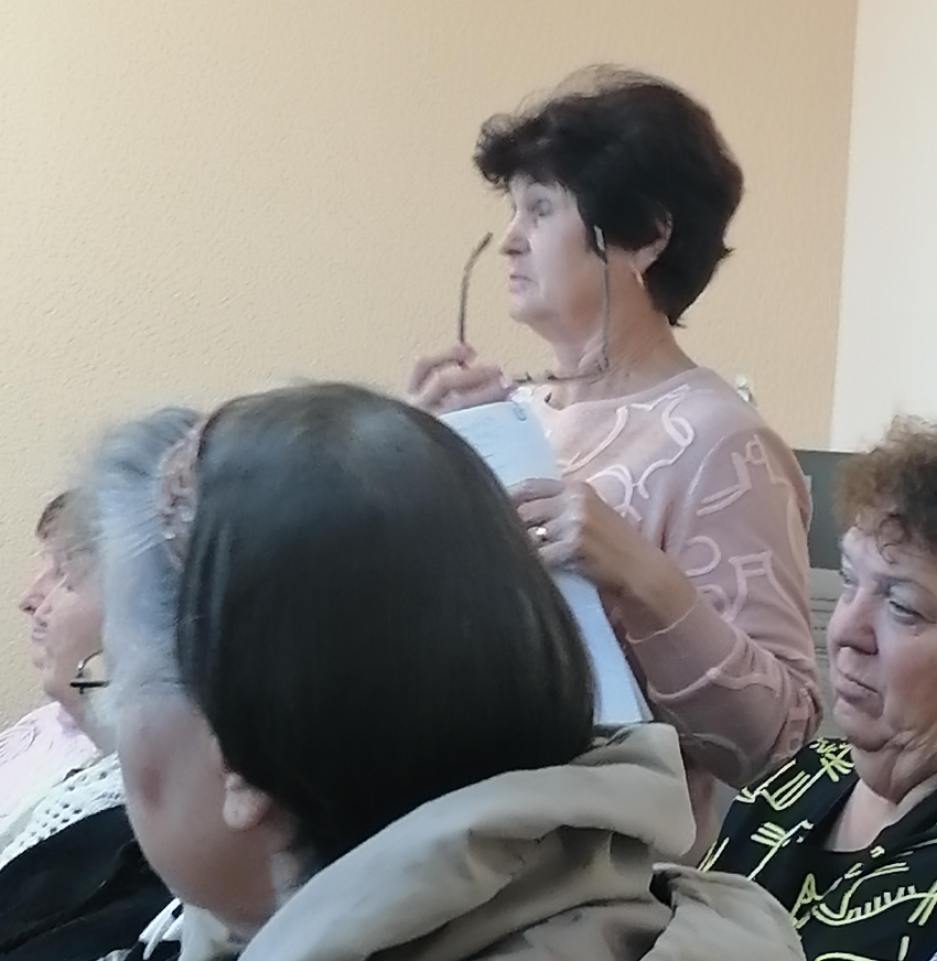 В Камышинском городском суде продолжили допрашивать пайщиков КПК «Честь", и подсудимый Норов сомневался, что людям не давали выйти из кооператива