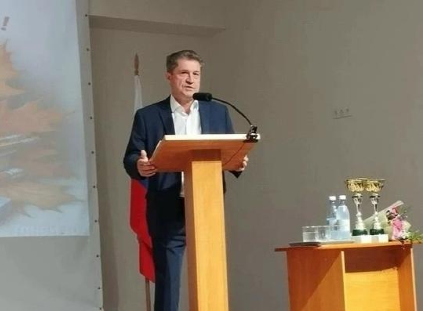 В Камышине Станислав Зинченко сказал речь для педагогов