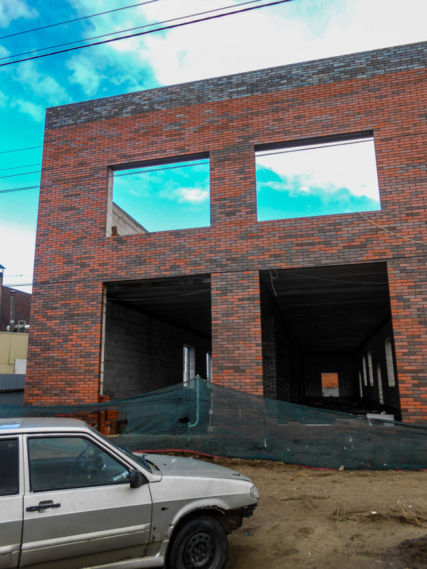 Сколько магазинов на одного человека хотят построить в купеческом Камышине? - камышанка