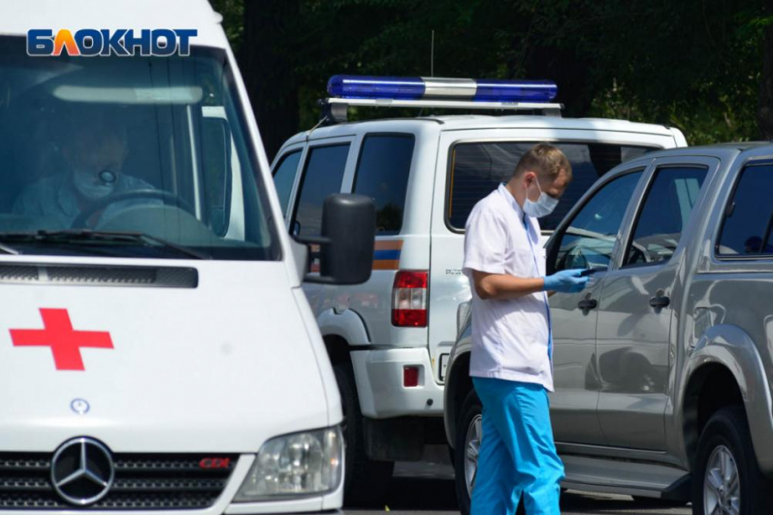 Пациент разбился насмерть после падения с 7-го этажа больницы Фишера в Волжском