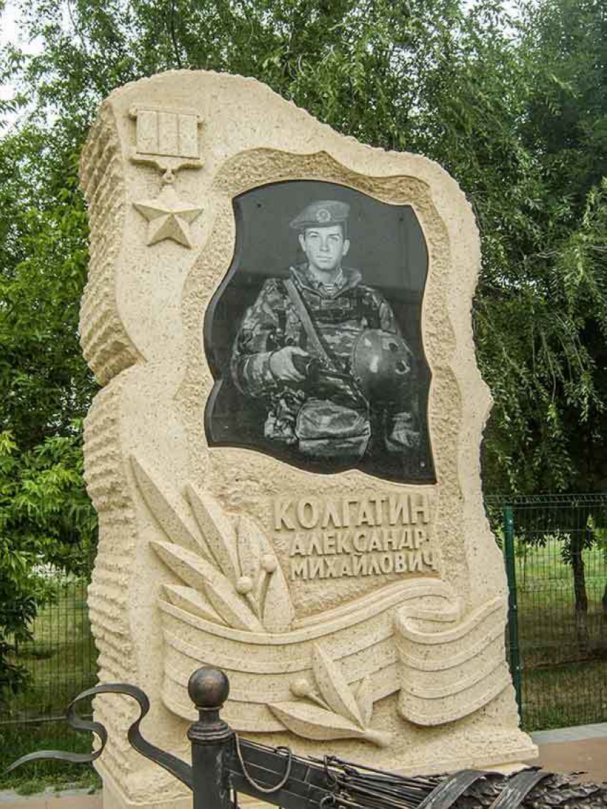 В День ВДВ 2 августа в Камышине на улице Ленина откроют мемориальный камень в память погибшей 6-й роты псковских десантников