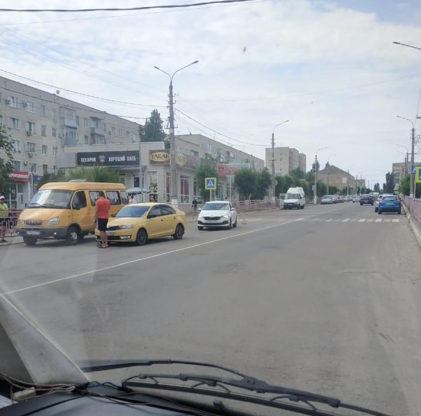 В Камышине случилось очередное ДТП в центре «старого» города сегодня, 13 июня