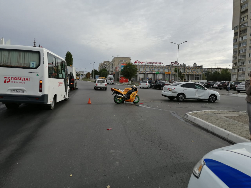 Стали известны подробности о сбитом сегодня утром, 14 сентября, мотоциклисте на кольце в 3 микрорайоне