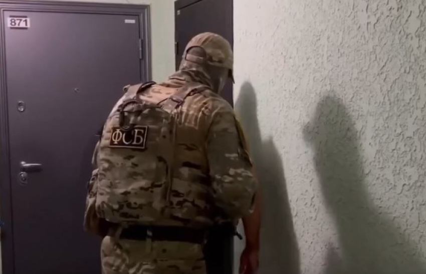 Переодетый в курьера волгоградец задержан ФСБ при подготовке к теракту  на военном аэродроме в 200 километрах от Камышина (ВИДЕО)