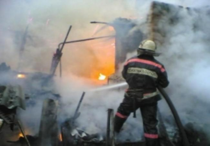 Три пожара было ликвидировано в Камышине и Камышинском районе за минувшие сутки