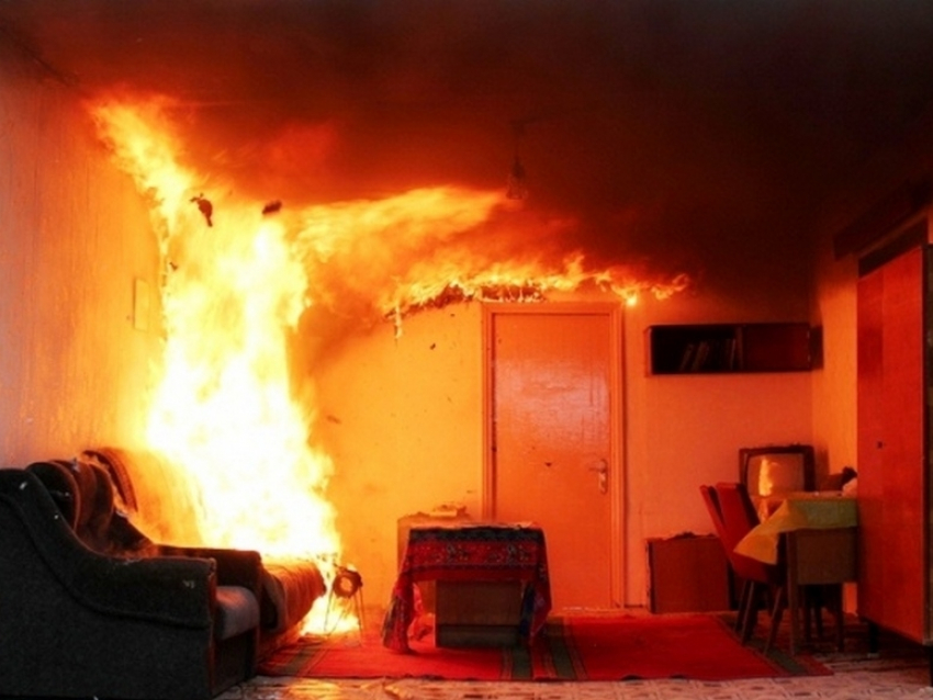 В Камышине мужчина пострадал при пожаре в  собственном доме
