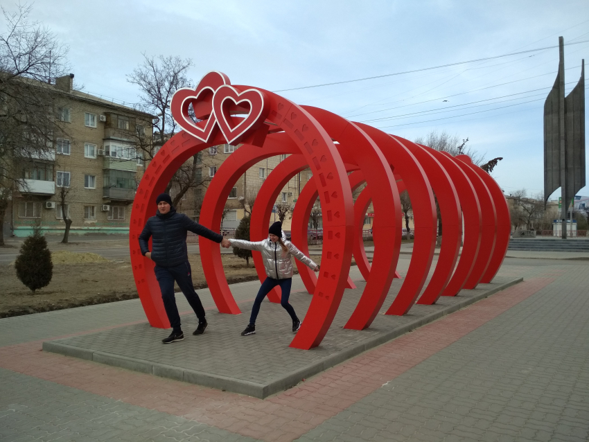 Завтра, 14 марта, на открытии Аллеи Любви в Камышине первая пара новобрачных - Ольга и Алексей пройдут под «аркой счастья"