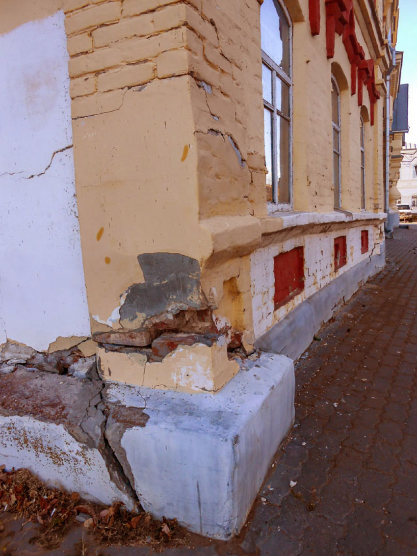 А музей - уникальное барокко не рухнет в Камышине? - камышанин