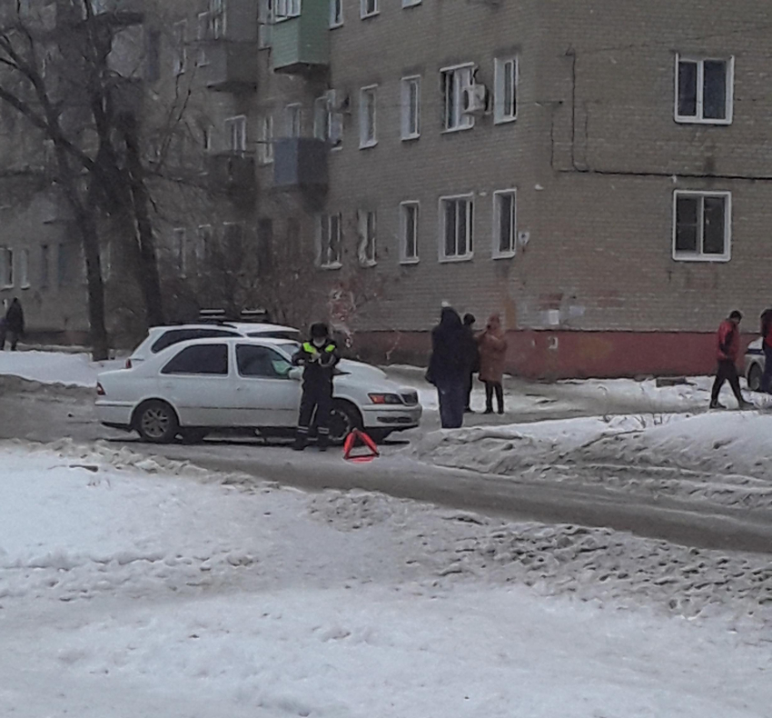 В Камышине полиция разбирается с ДТП на скользких дорогах в районе бывшей «Победы"