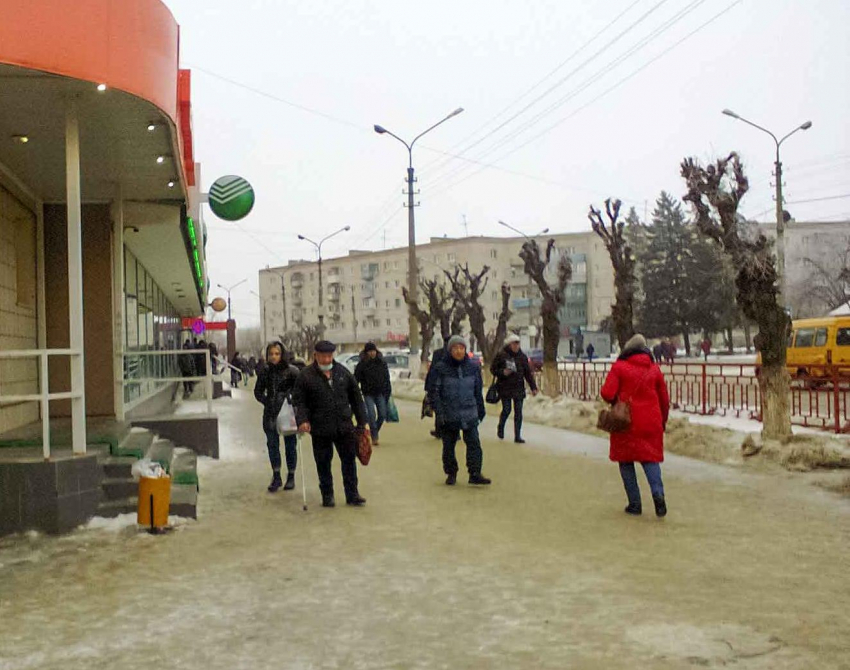 Жители Волгоградской области уверены, что работодатели не отпустят их на «удаленку» вопреки призывам Мишустина