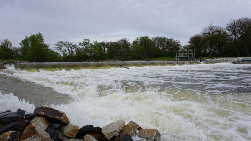 На Волжской ГЭС пройден пик сбросов